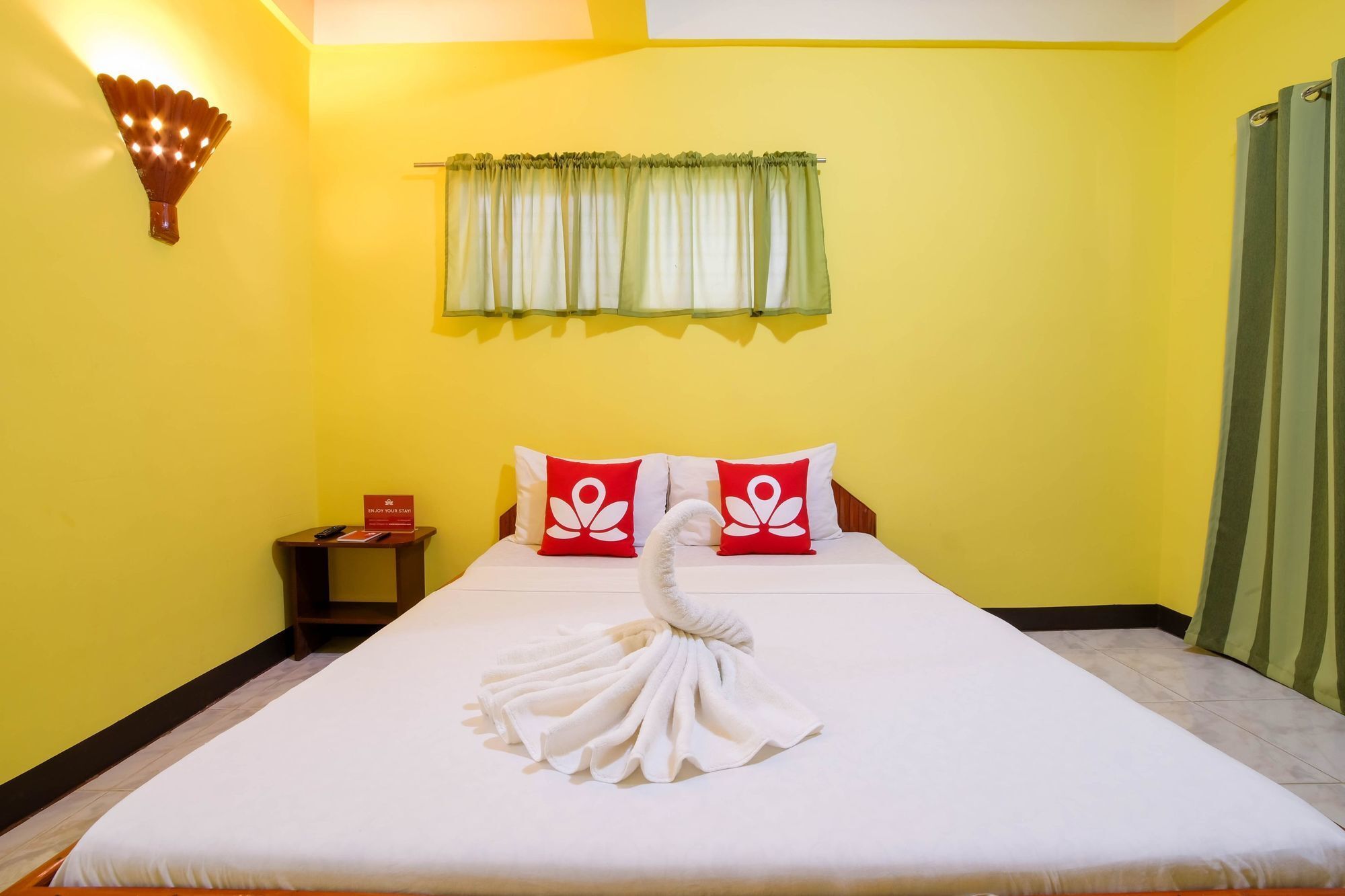 Zen Rooms White Beach Puerto Galera Eksteriør billede