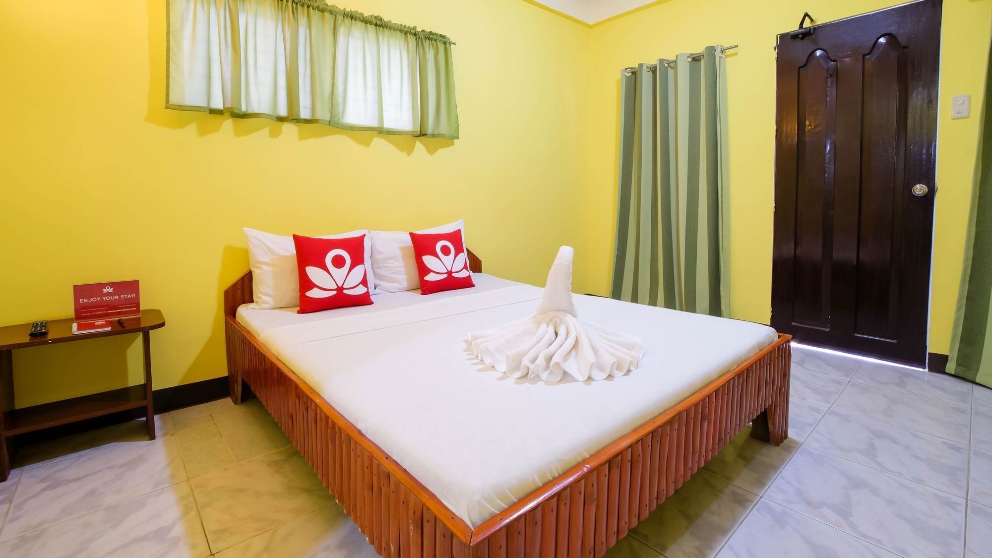 Zen Rooms White Beach Puerto Galera Eksteriør billede