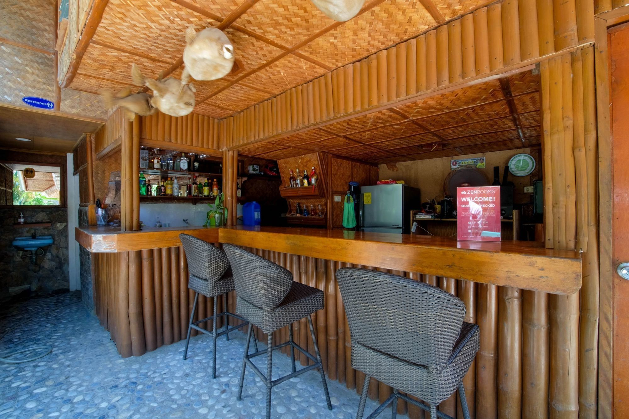 Zen Rooms White Beach Puerto Galera Eksteriør billede